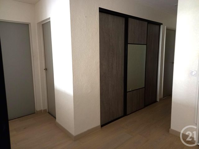 Appartement F4 à vendre - 4 pièces - 87.0 m2 - CHERBOURG EN COTENTIN - 50 - BASSE-NORMANDIE - Century 21 Hervé Regnault