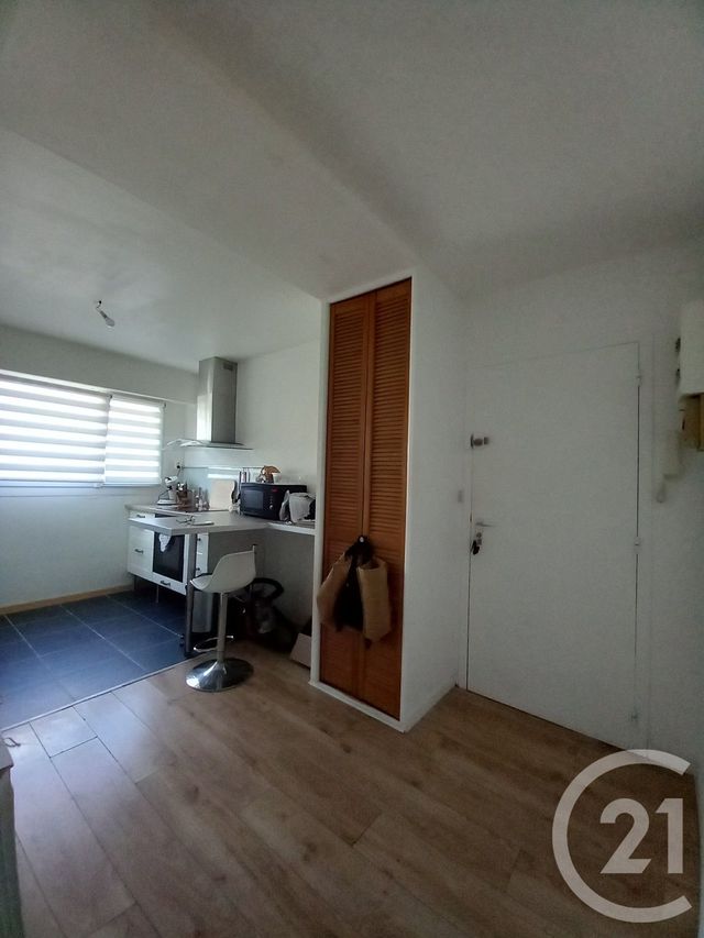 Appartement F2 à louer - 2 pièces - 54.86 m2 - CHERBOURG EN COTENTIN - 50 - BASSE-NORMANDIE - Century 21 Hervé Regnault
