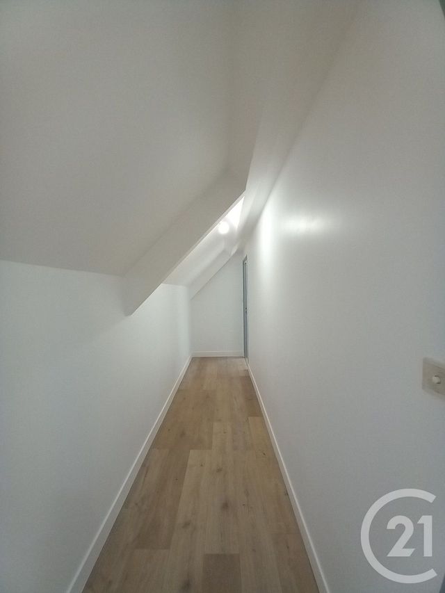 maison à louer - 5 pièces - 102.34 m2 - ST GERMAIN DE TOURNEBUT - 50 - BASSE-NORMANDIE - Century 21 Hervé Regnault