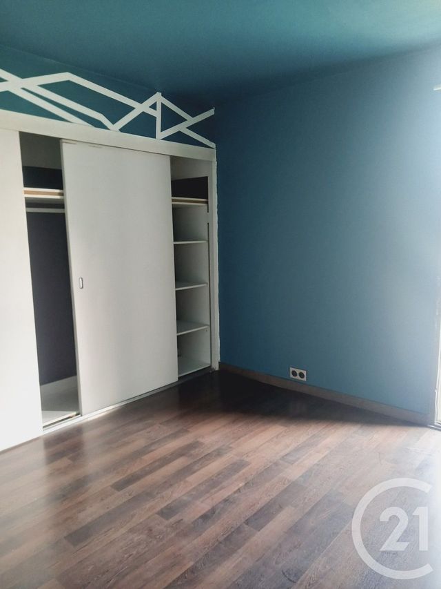 Appartement F4 à louer - 4 pièces - 73.44 m2 - CHERBOURG EN COTENTIN - 50 - BASSE-NORMANDIE - Century 21 Hervé Regnault