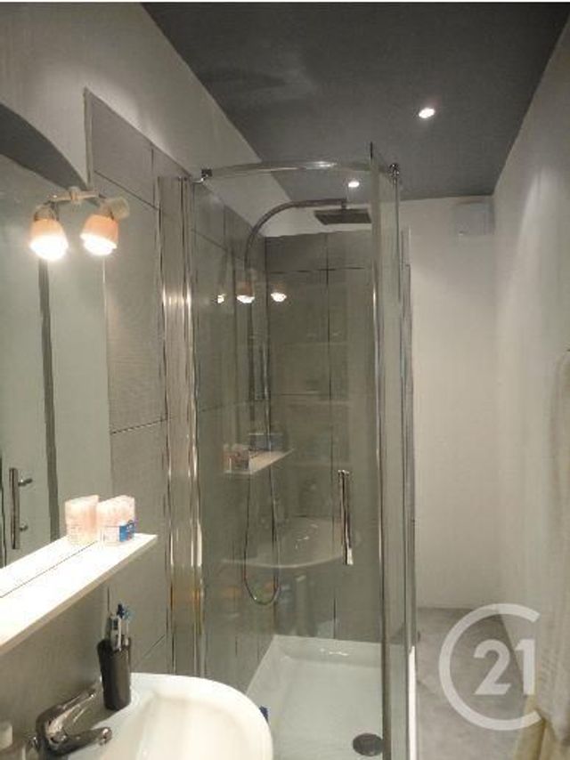 Appartement F2 à louer - 2 pièces - 53.28 m2 - CHERBOURG EN COTENTIN - 50 - BASSE-NORMANDIE - Century 21 Hervé Regnault