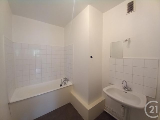 Appartement F6 à vendre - 5 pièces - 101.87 m2 - CHERBOURG EN COTENTIN - 50 - BASSE-NORMANDIE - Century 21 Hervé Regnault
