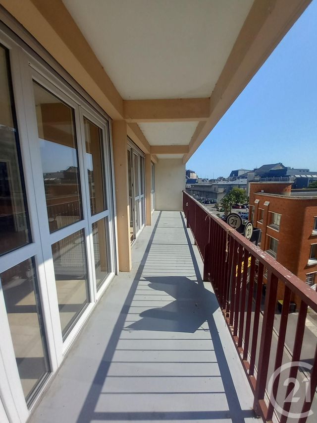 Appartement F5 à vendre - 5 pièces - 106.2 m2 - CHERBOURG EN COTENTIN - 50 - BASSE-NORMANDIE - Century 21 Hervé Regnault