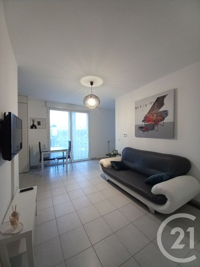 Appartement à louer - 2 pièces - 32.0 m2 - CHERBOURG EN COTENTIN - 50 - BASSE-NORMANDIE - Century 21 Hervé Regnault