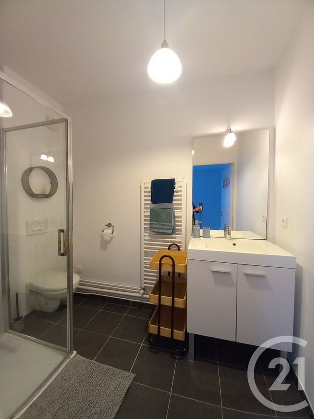 Appartement à louer - 2 pièces - 32.0 m2 - CHERBOURG EN COTENTIN - 50 - BASSE-NORMANDIE - Century 21 Hervé Regnault