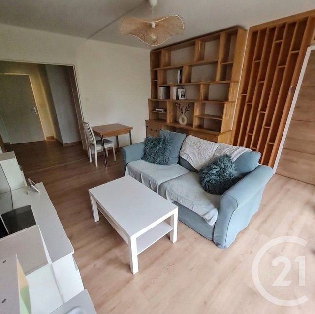 Appartement F3 à louer - 3 pièces - 59.0 m2 - CHERBOURG EN COTENTIN - 50 - BASSE-NORMANDIE - Century 21 Hervé Regnault