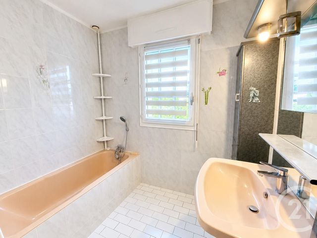 maison à vendre - 7 pièces - 129.8 m2 - ST MARTIN LE GREARD - 50 - BASSE-NORMANDIE - Century 21 Hervé Regnault