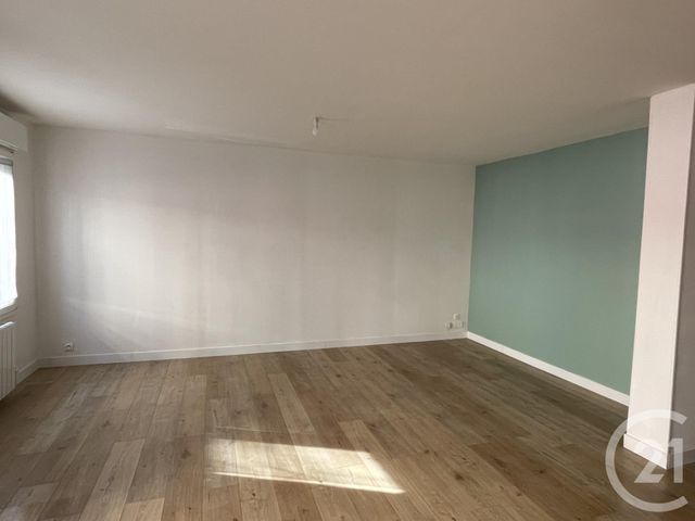 Appartement F3 à louer - 3 pièces - 67.34 m2 - CHERBOURG EN COTENTIN - 50 - BASSE-NORMANDIE - Century 21 Hervé Regnault