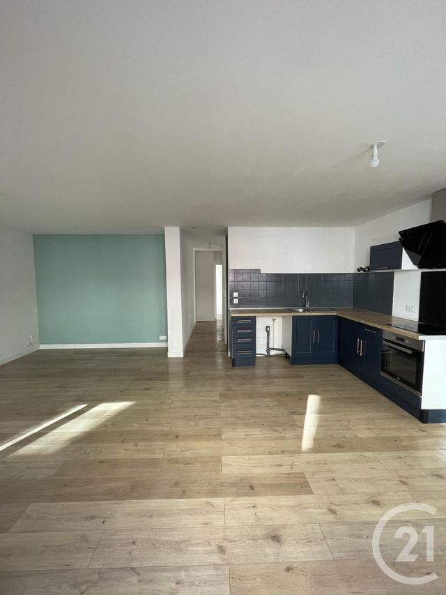 Appartement F3 à louer - 3 pièces - 67.34 m2 - CHERBOURG EN COTENTIN - 50 - BASSE-NORMANDIE - Century 21 Hervé Regnault
