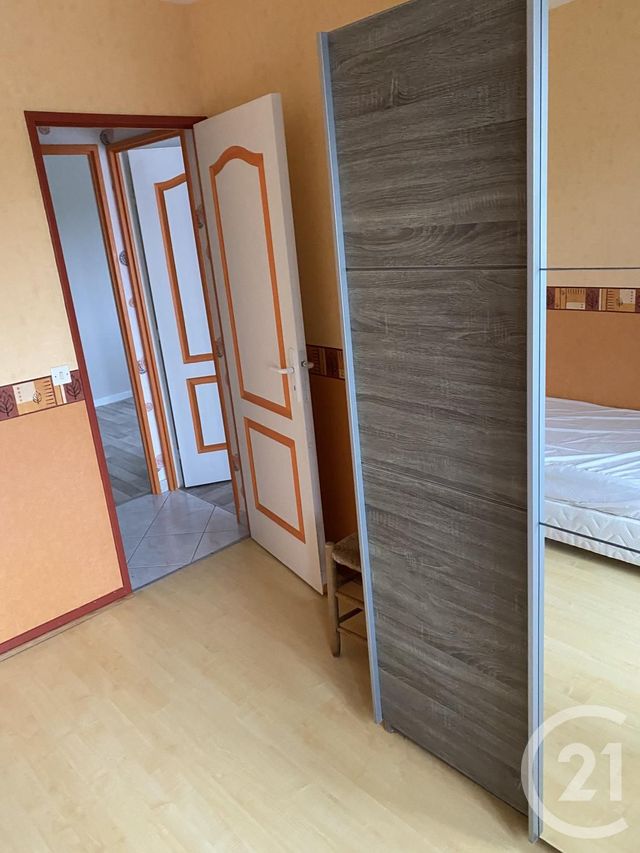 Appartement F4 à louer - 4 pièces - 76.58 m2 - CHERBOURG EN COTENTIN - 50 - BASSE-NORMANDIE - Century 21 Hervé Regnault