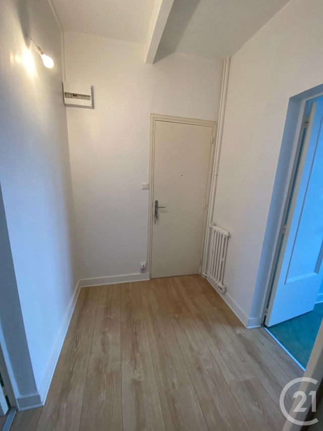 Appartement F2 à louer - 2 pièces - 36.7 m2 - CHERBOURG EN COTENTIN - 50 - BASSE-NORMANDIE - Century 21 Hervé Regnault