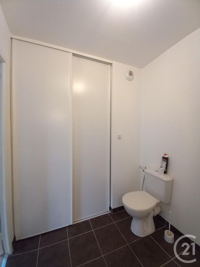 Appartement F2 à louer - 2 pièces - 36.7 m2 - CHERBOURG EN COTENTIN - 50 - BASSE-NORMANDIE - Century 21 Hervé Regnault