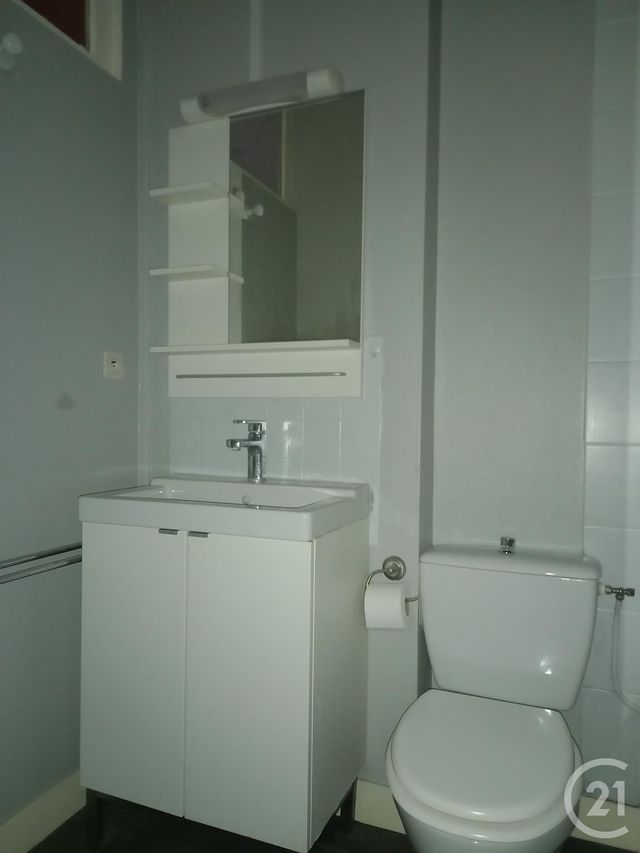 Appartement F1 à louer - 1 pièce - 29.0 m2 - CHERBOURG EN COTENTIN - 50 - BASSE-NORMANDIE - Century 21 Hervé Regnault
