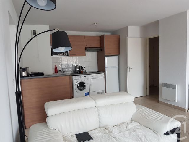 Appartement F3 à louer - 3 pièces - 60.11 m2 - CHERBOURG EN COTENTIN - 50 - BASSE-NORMANDIE - Century 21 Hervé Regnault