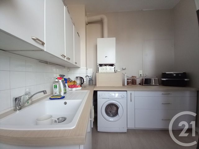 Appartement F3 à louer - 3 pièces - 67.61 m2 - CHERBOURG EN COTENTIN - 50 - BASSE-NORMANDIE - Century 21 Hervé Regnault