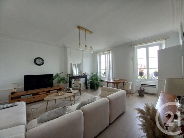 Appartement F3 à louer - 3 pièces - 67.61 m2 - CHERBOURG EN COTENTIN - 50 - BASSE-NORMANDIE - Century 21 Hervé Regnault