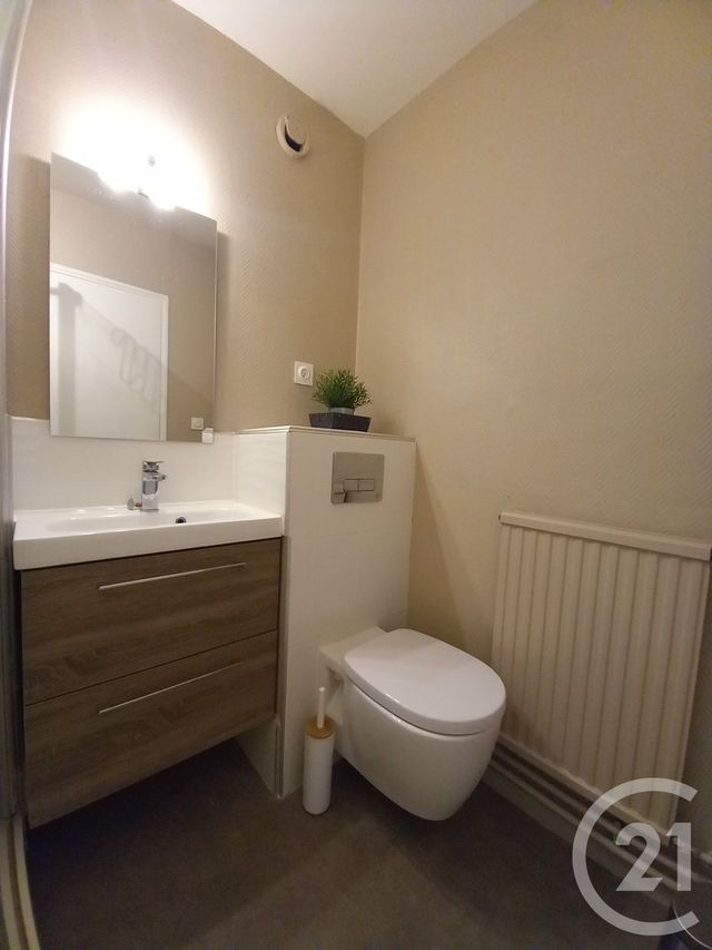 Appartement Studio à louer - 1 pièce - 25.0 m2 - CHERBOURG EN COTENTIN - 50 - BASSE-NORMANDIE - Century 21 Hervé Regnault