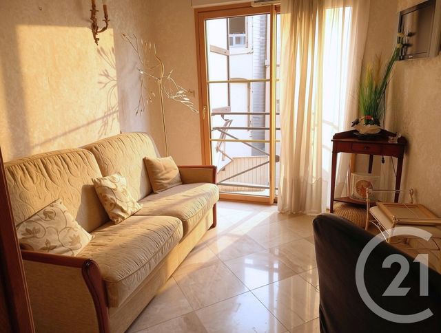 Appartement F3 à vendre - 3 pièces - 79.8 m2 - CHERBOURG EN COTENTIN - 50 - BASSE-NORMANDIE - Century 21 Hervé Regnault