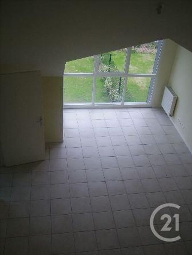 Appartement F4 à louer - 4 pièces - 87.0 m2 - CHERBOURG OCTEVILLE - 50 - BASSE-NORMANDIE - Century 21 Hervé Regnault