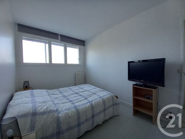 Appartement F4 à louer - 4 pièces - 72.0 m2 - CHERBOURG EN COTENTIN - 50 - BASSE-NORMANDIE - Century 21 Hervé Regnault