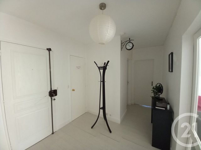 Appartement F4 à louer - 4 pièces - 72.0 m2 - CHERBOURG EN COTENTIN - 50 - BASSE-NORMANDIE - Century 21 Hervé Regnault