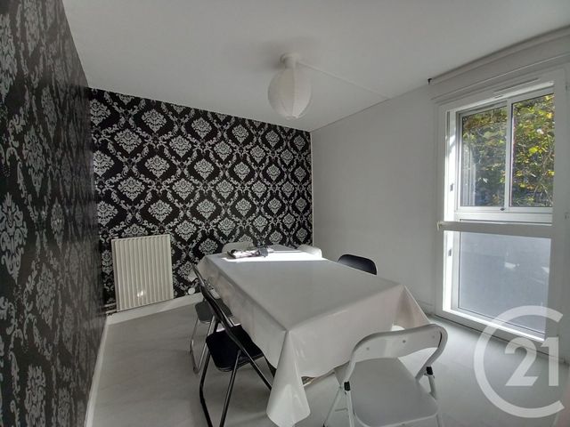 Appartement F4 à louer - 4 pièces - 72.0 m2 - CHERBOURG EN COTENTIN - 50 - BASSE-NORMANDIE - Century 21 Hervé Regnault