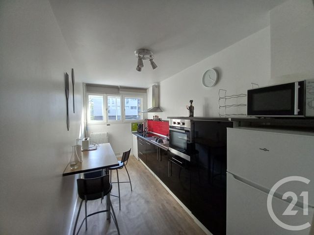 Appartement F4 à louer - 4 pièces - 72.0 m2 - CHERBOURG EN COTENTIN - 50 - BASSE-NORMANDIE - Century 21 Hervé Regnault