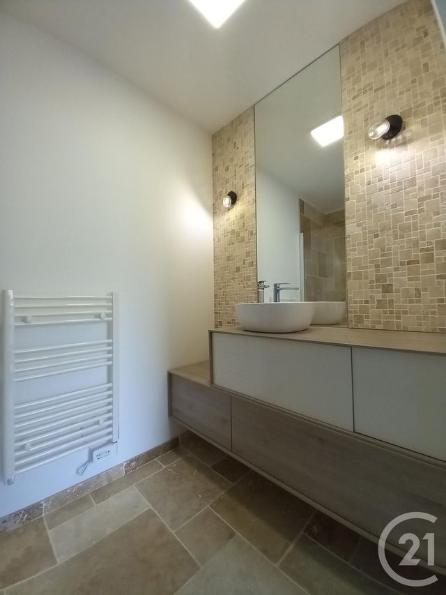 Appartement F2 à louer - 2 pièces - 50.0 m2 - CHERBOURG EN COTENTIN - 50 - BASSE-NORMANDIE - Century 21 Hervé Regnault